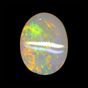 Australian Opal With Fire - 3.54 Carat / 4.00 Ratti