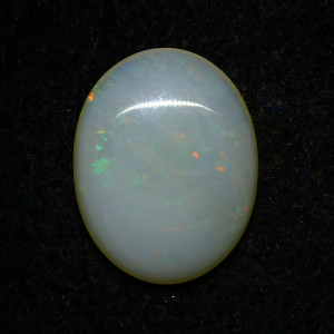 Australian Opal With Fire - 4.00 Carat / 4.25 Ratti