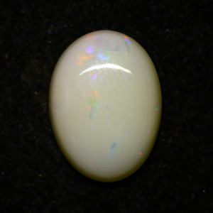 Australian Opal With Fire - 4.02 Carat / 4.50 Ratti