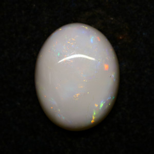 Australian Opal With Fire - 4.05 Carat / 4.50 Ratti