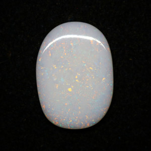 Australian Opal With Fire - 4.05 Carat / 4.50 Ratti