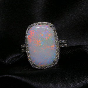 Australian Opal Ring - 5.25 Carat