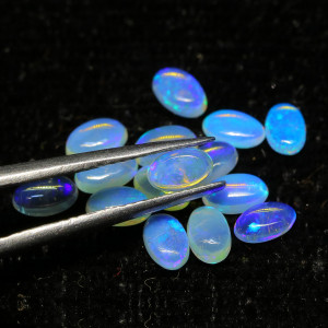 Australian Opal 3X5 MM Oval Blue Fire