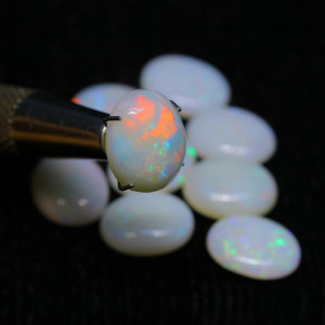 Australian Opal 8X10 MM Oval White Fire