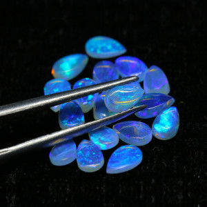 Australian Opal 3X5 MM Pear Blue Fire